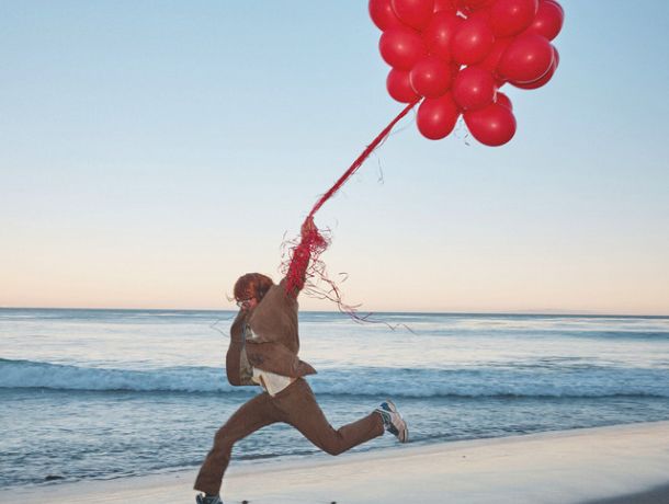 Photo of COLDPLAY RELEASE DIRECTORS CUT VIDEO FOR ALL MY LOVE FEATURING DICK VAN DYKE // DIRECTED BY SPIKE JONZE AND MARY WIGMORE