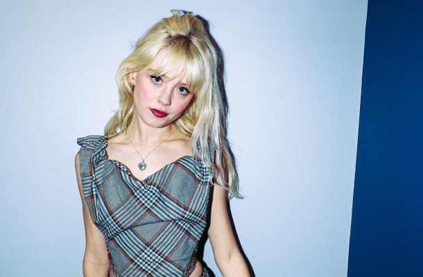 Photo of Maisie Peters