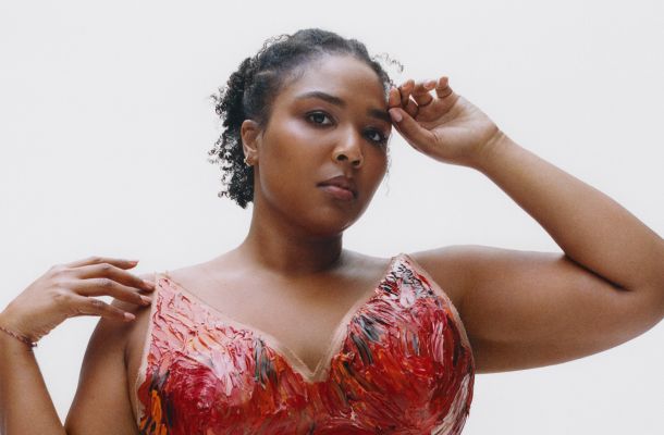 Photo of LIZZO